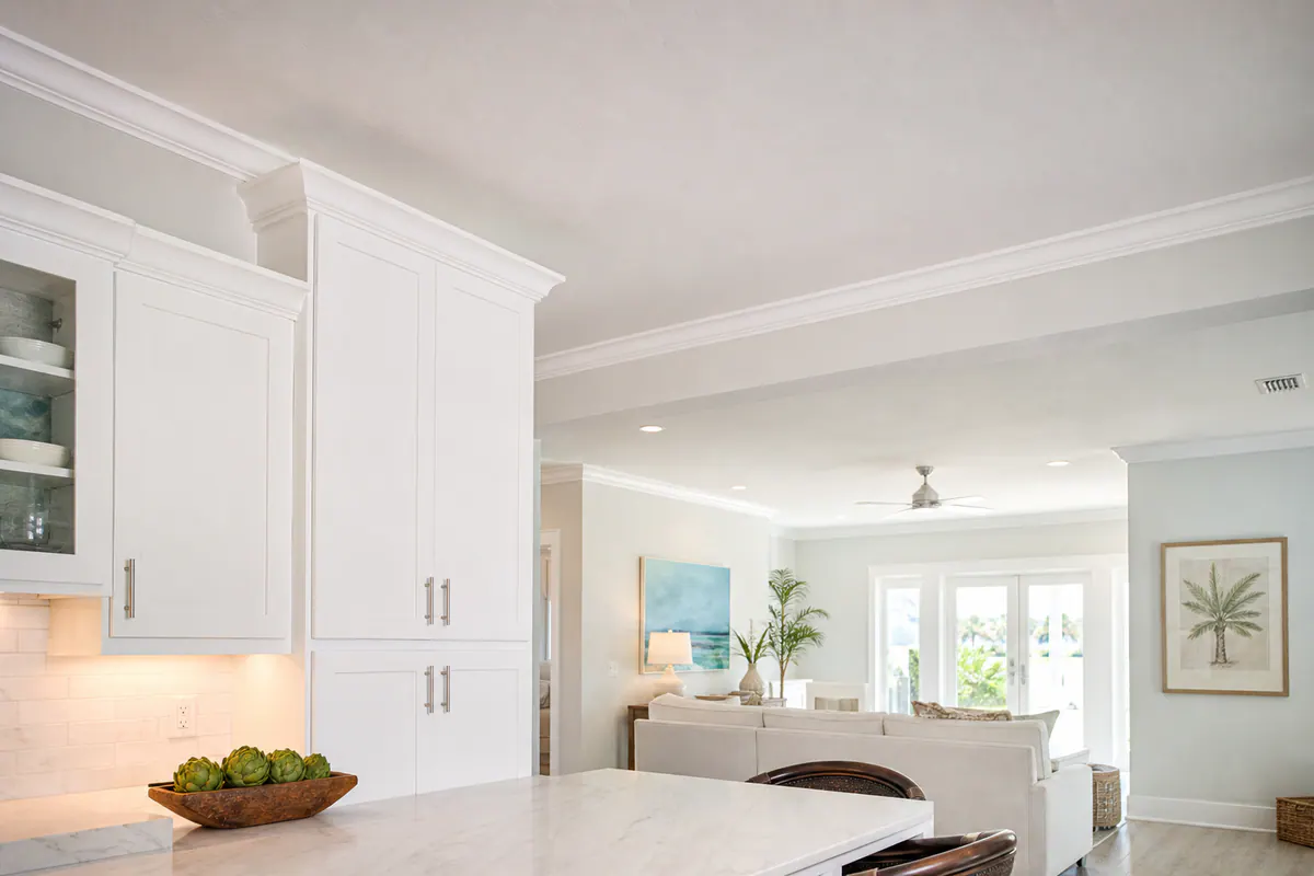 Supporting 3 Crown Molding Coordinated With K