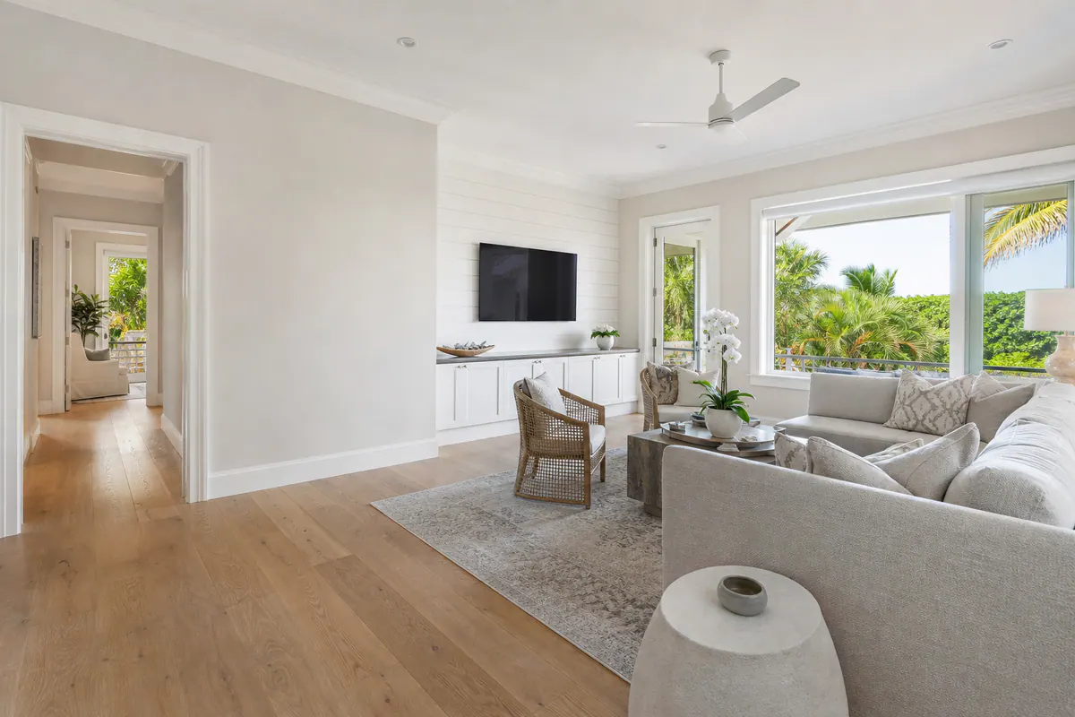 Trim Repair and Replacement in Casey Key